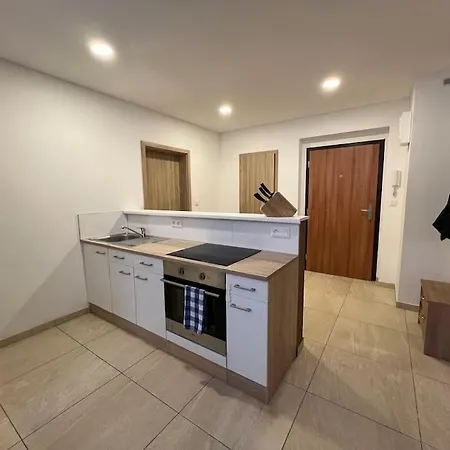 Apartamento S Manzelskou Postelou Bratislava