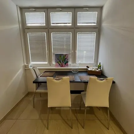 Apartamento S Manzelskou Postelou *