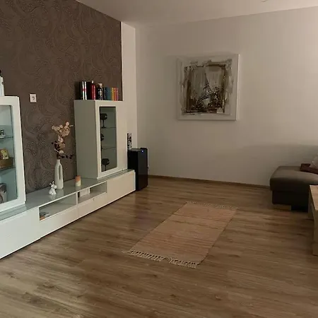 Apartamento S Manzelskou Postelou